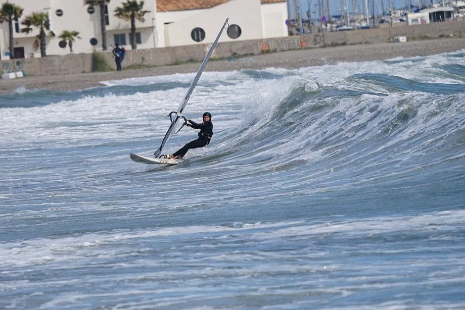 Windsurf en el Club de Playa de Almerimar